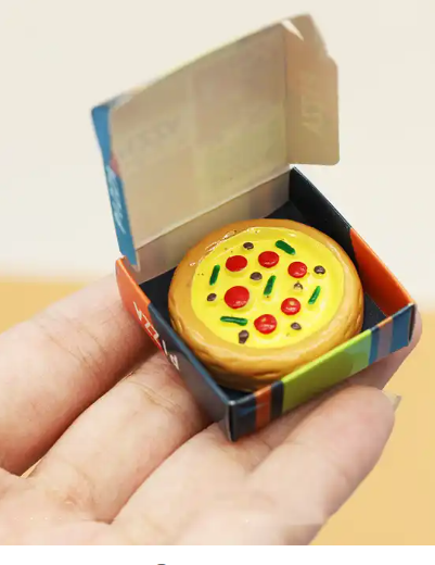 Mini Pizza in Box