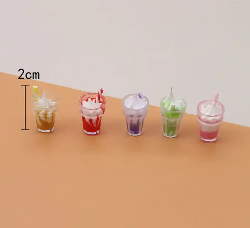 Mini Ice-cream Sundae / Spider Drink