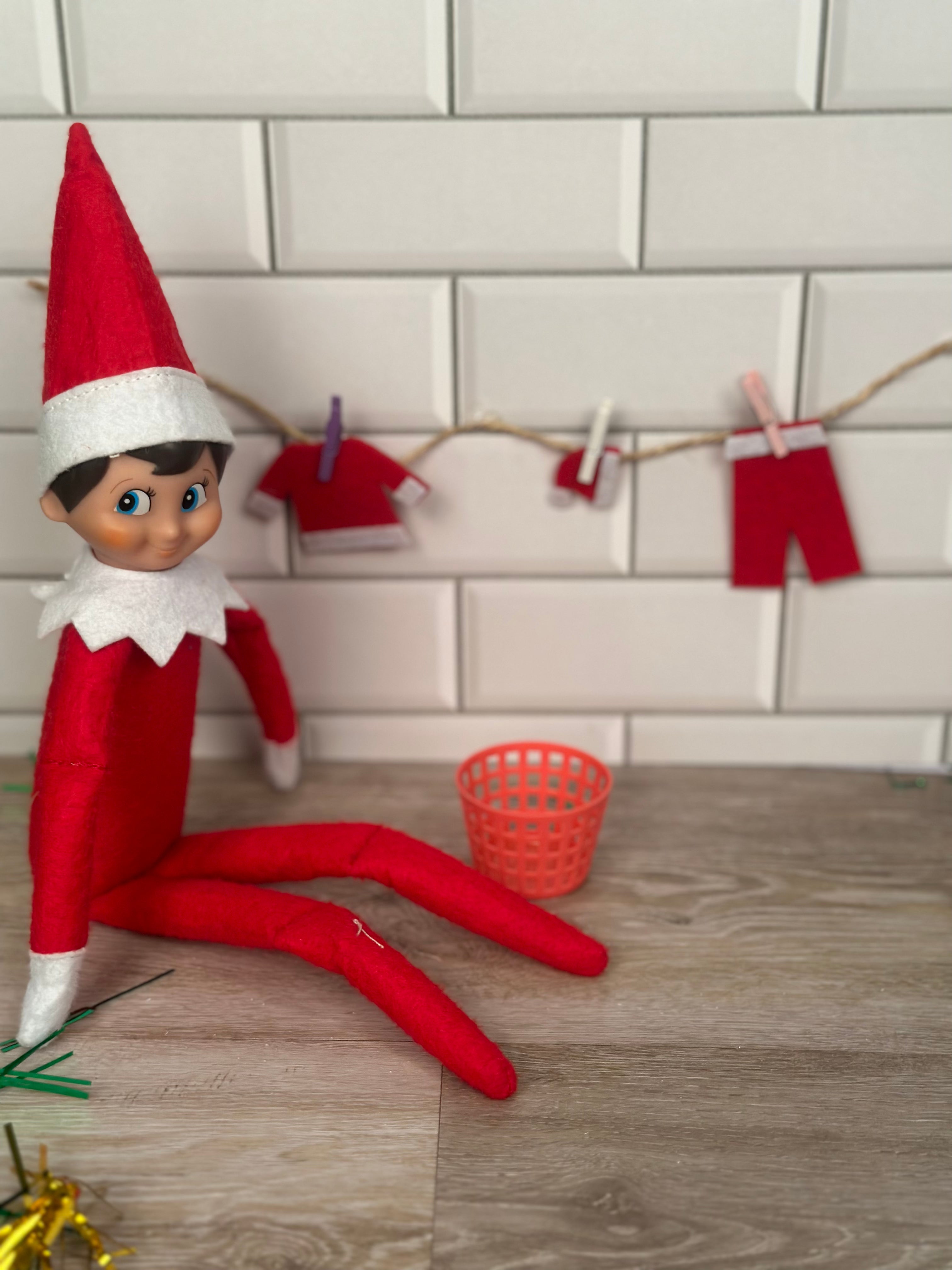 Elf Clothes Line – For the Love of Elf